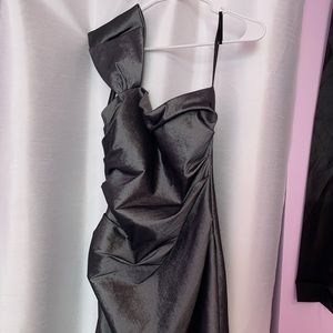 Silver/Gray One-Shoulder Formal Dress